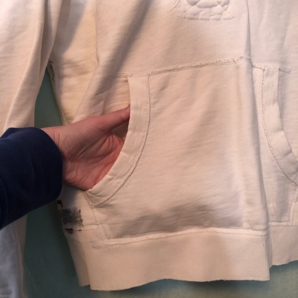 ❄️American Eagle Outfitters S/P white hoodie - Picture 2 of 7